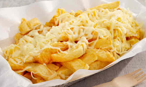 Chips And Grated Cheese in Mamos Pizza