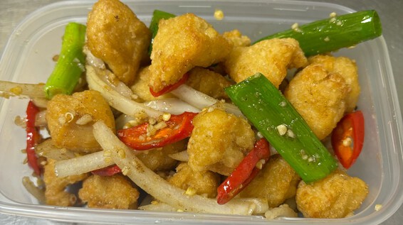 Order your favorite Chilli Sauce Dishes in Alfreton Lucky Star